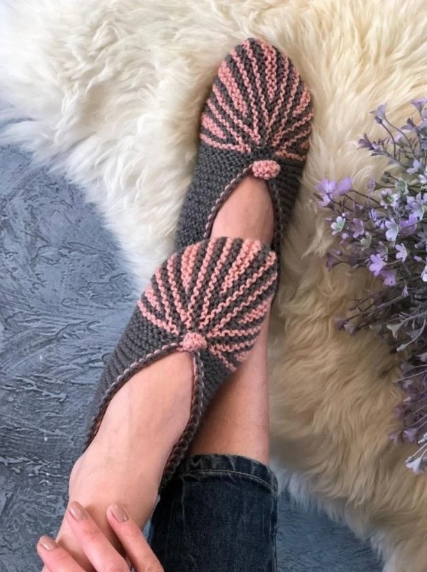 Тапочки


УЮТНОЕ ВЯЗАНИЕ 🧶