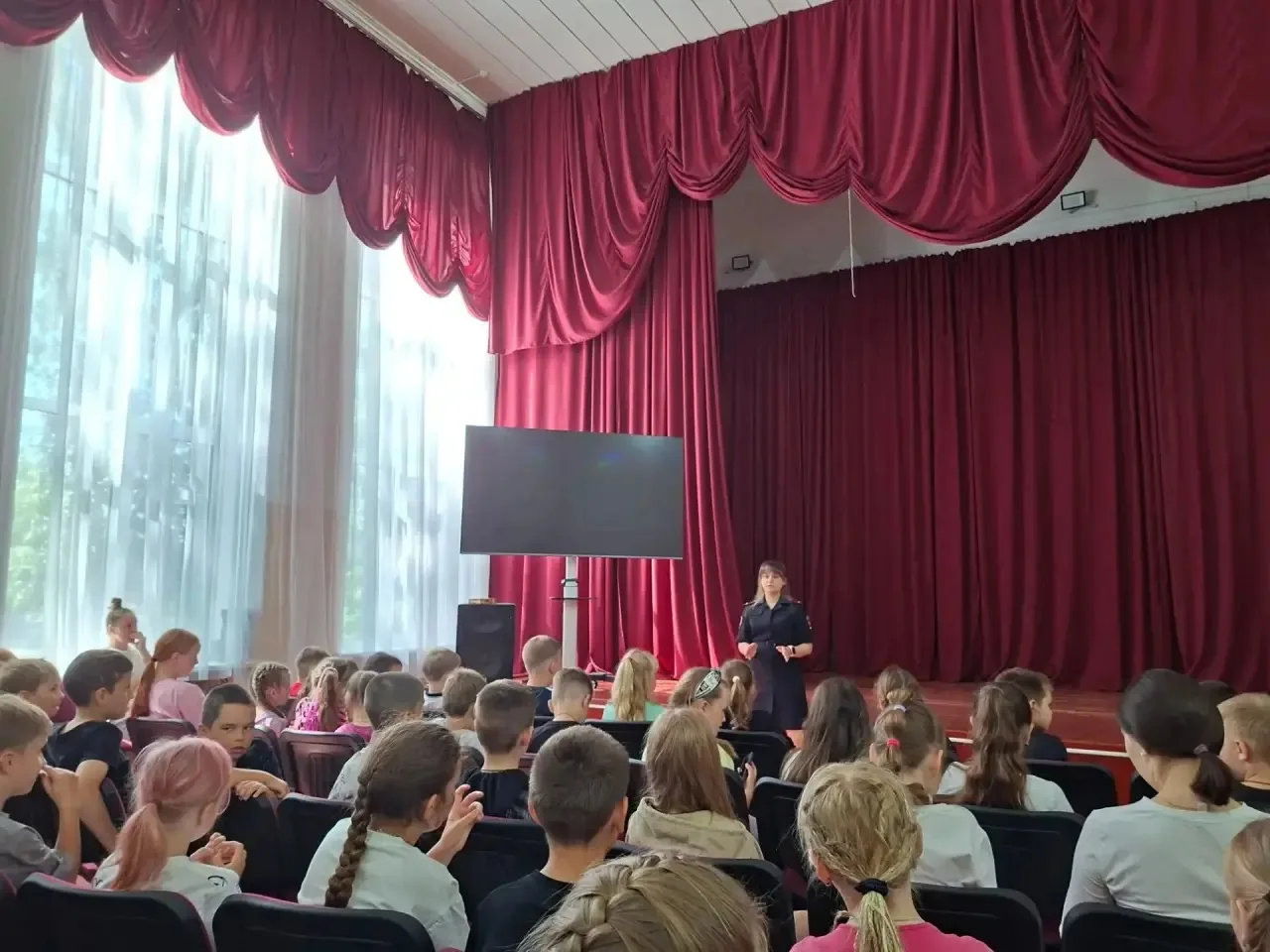 ДЕНЬ ЭКОСИСТЕМ

Девиз сегодняшнего дня: «Будем внимательными!» 

В рамках профилактики детского доро