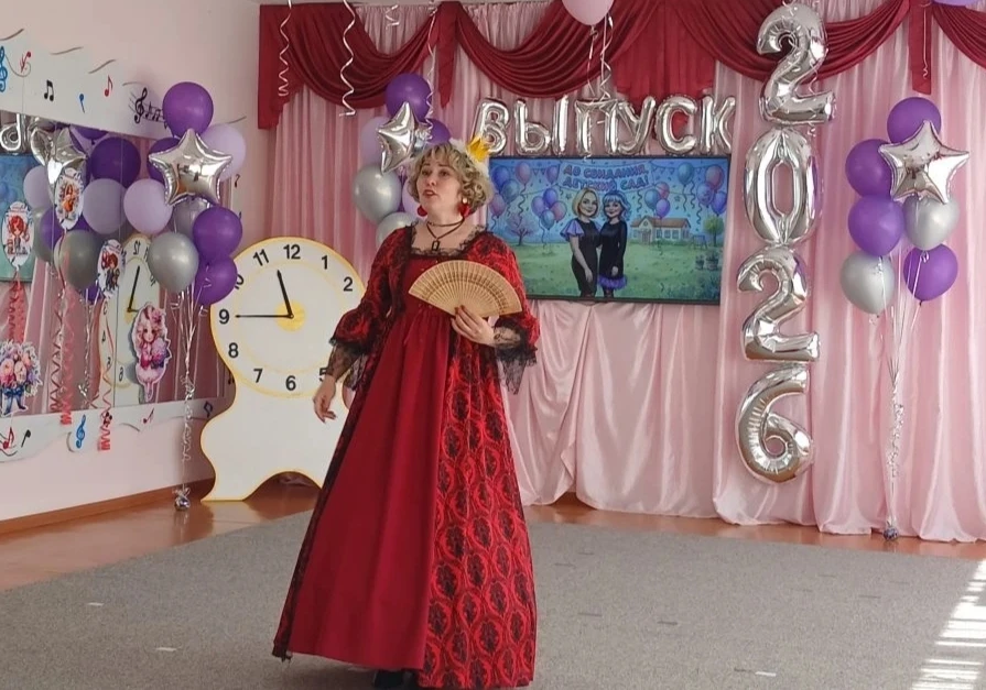 ⏰ СТРЕЛКИ КРУТИЛИСЬ, ВРЕМЯ ЛЕТЕЛО!
Сегодня подготовительная группа №10 устроила настоящую машину вре