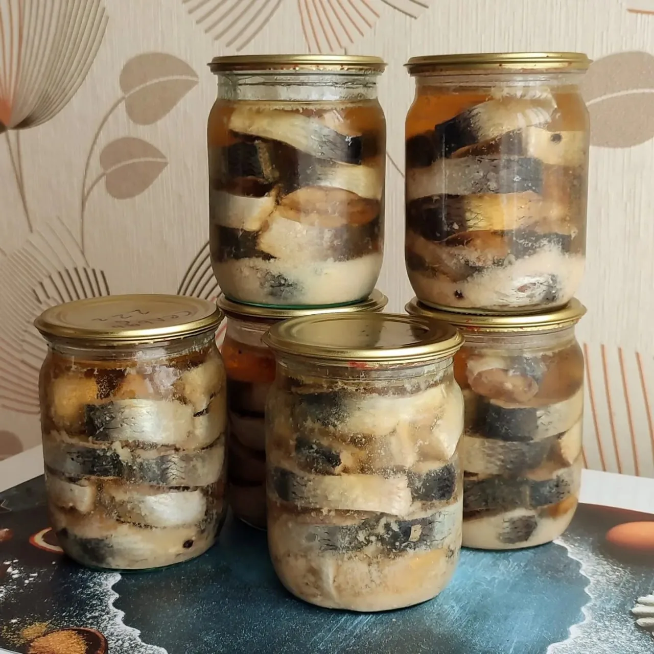Сельдь консервированная с добавлением масла

🐟Селёдочка атлантическая 12-13 шт. на 6 банок по 0,5 л
