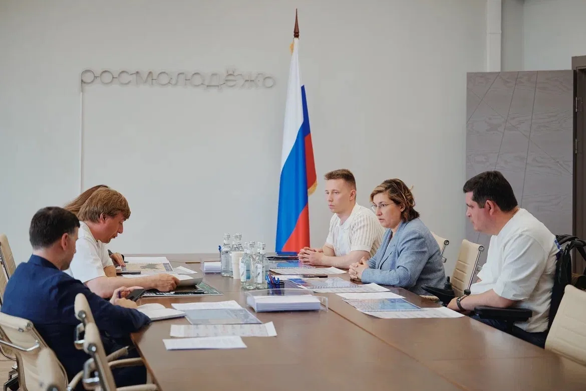 Провели рабочую встречу с замгубернатора Томской области Наталией Киселёвой и первым зампредом Комит