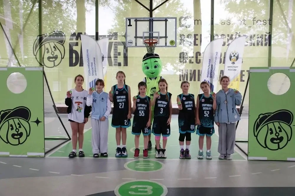 🏀Баскетбольные успехи 🏀

Ученица 2"в" класса Яковлева Мария приняла участие во Всероссийских сорев