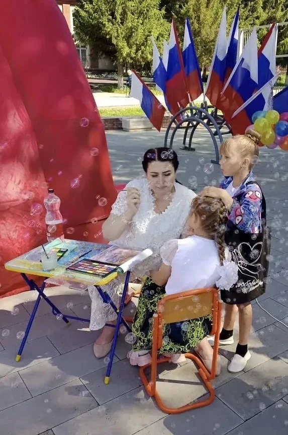 Международный День защиты детей отмечается ежегодно 1 июня 🎉 Этот день призван привлечь внимание об