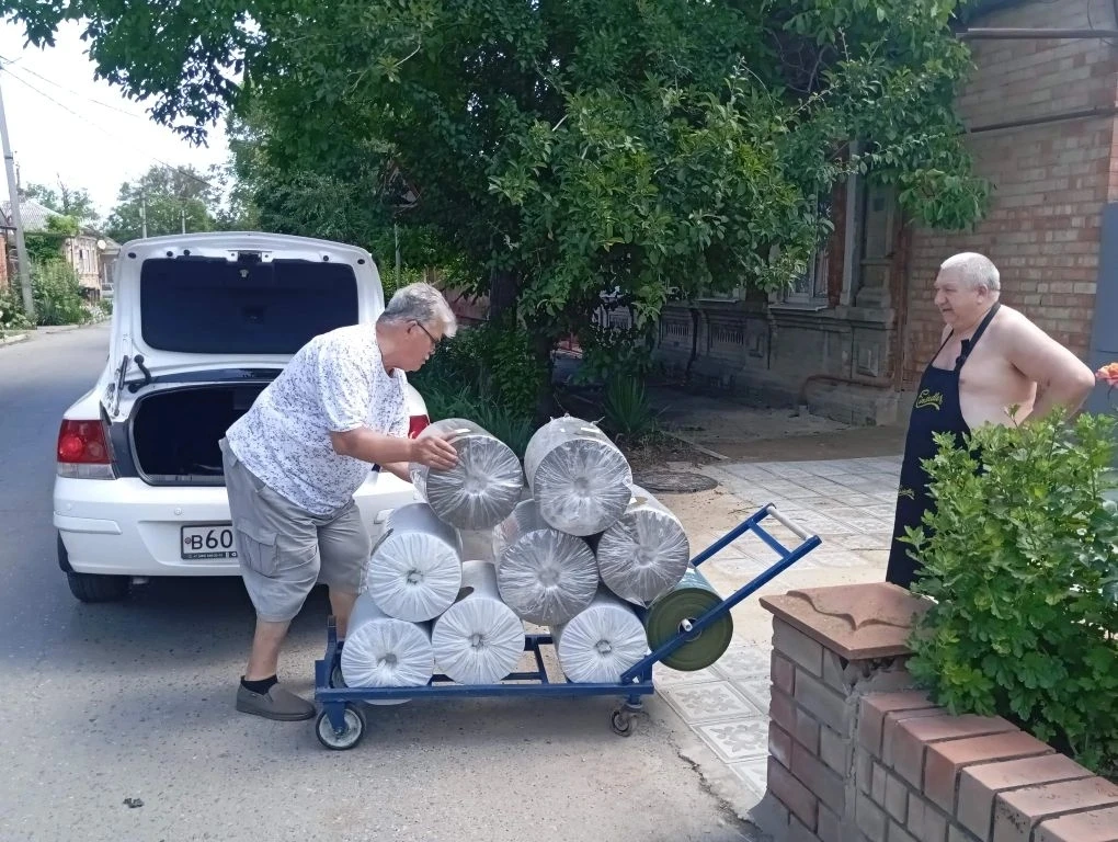 ✅ Благодарим 🙏❤️ Александра за помощь в нарезке материала, а Герардия за помощь в транспортировке!

