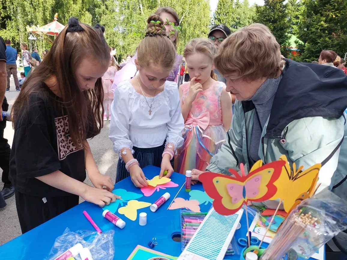Праздник детства отмечаем, 
всех детишек поздравляем!🌸🌼☀🌈🎈🎈🎈

Сегодня мы приняли участие в пра