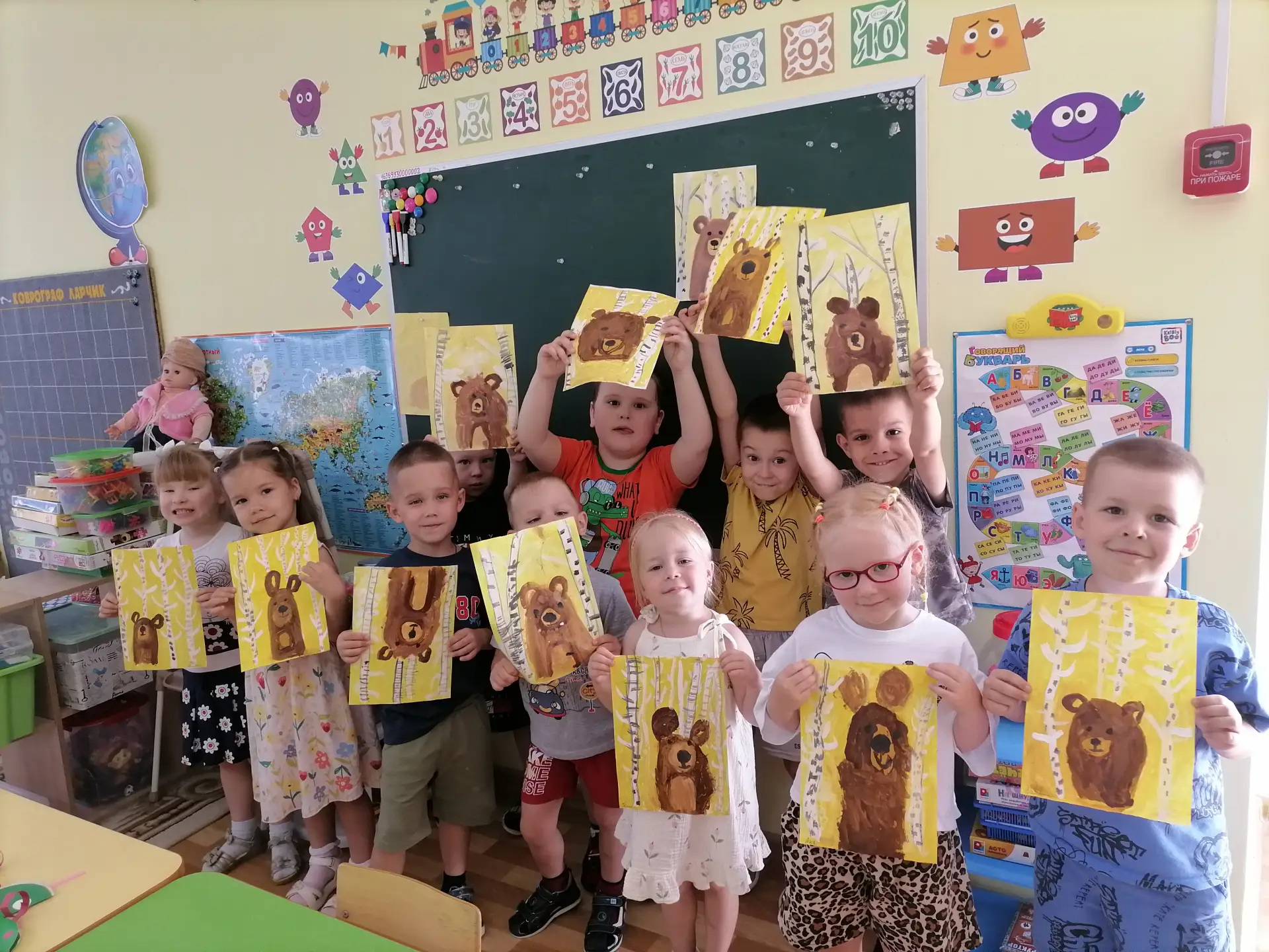 🎨 Творим с душой: мишка в берёзовой роще

Сегодня в старшей группе «Теремок» прошёл увлекательный м