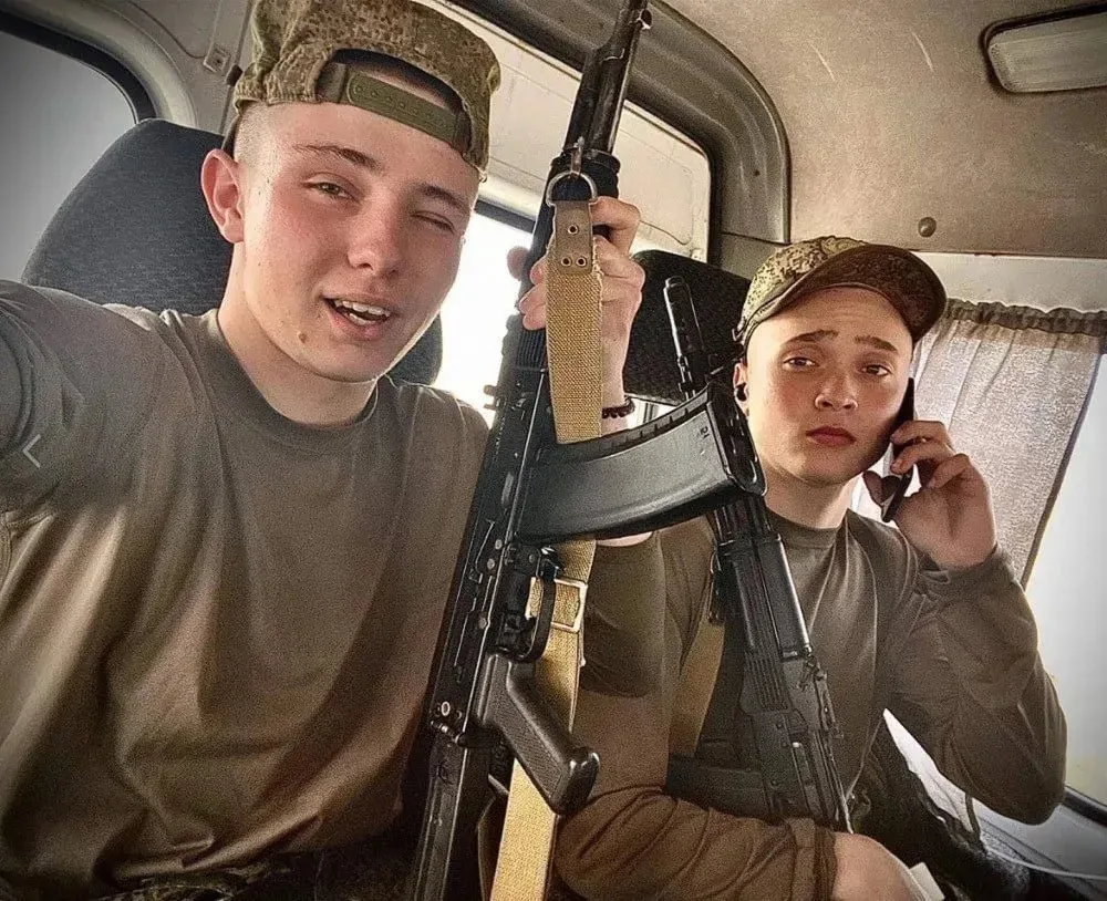Русский боец Сергей Ярашев в одиночку 68 дней удерживал позиции в районе Гришино на красноармейском 