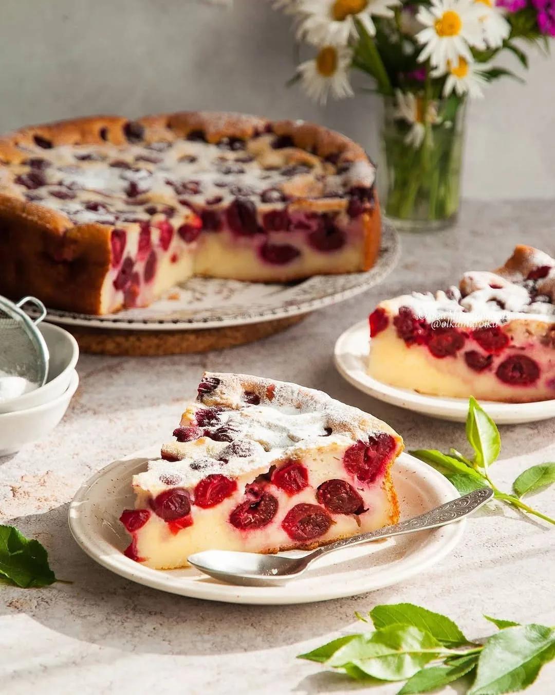 🍒 Рецепт клафути

Прекрасен и по вкусу, и по текстуре. Нежный, сочный и очень вишнёвый ✨

Ингредиен
