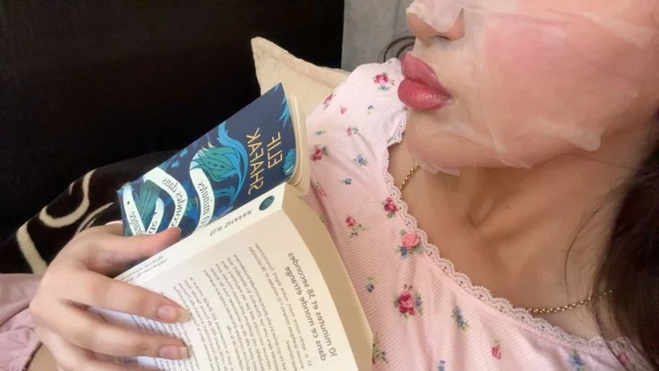 📌📝 Разница в разговорных глаголах

SAY 

ꕤ нет собеседника
ꕤ передаём чужую речь 

● He said he wa