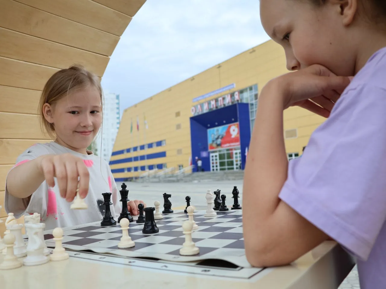 Ваш ход! В «Олимпии» можно играть в шахматы на свежем воздухе 👍
 
Друзья, у нас отличные новости дл