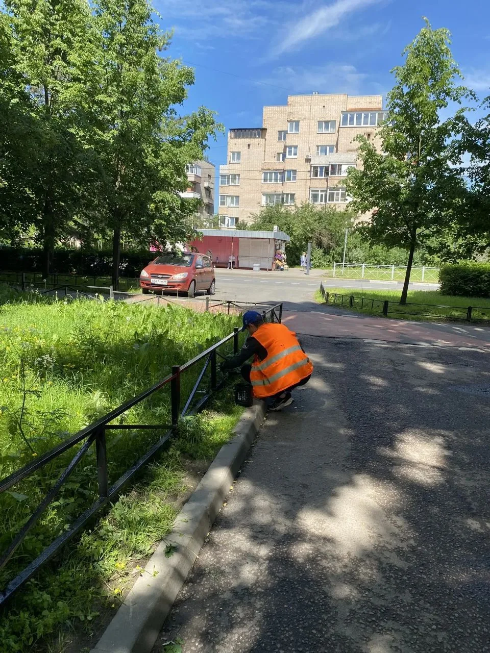 🖌Окраска ограждений по адресам: г. Пушкин, ул. Генерала Хазова, д. 47 и ул. Железнодорожная, д. 78