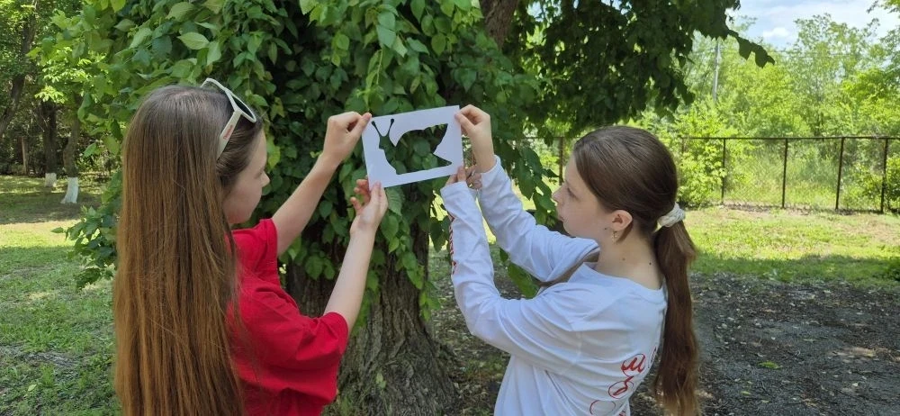 🌿 В детском объединении «Лето открытий» в честь Всемирного дня охраны окружающей среды ребята воору