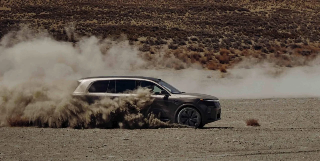 Паспортные данные — в сторону: новый Li Auto L9 удивил экспертов реальным запасом хода 

Ведущие авт