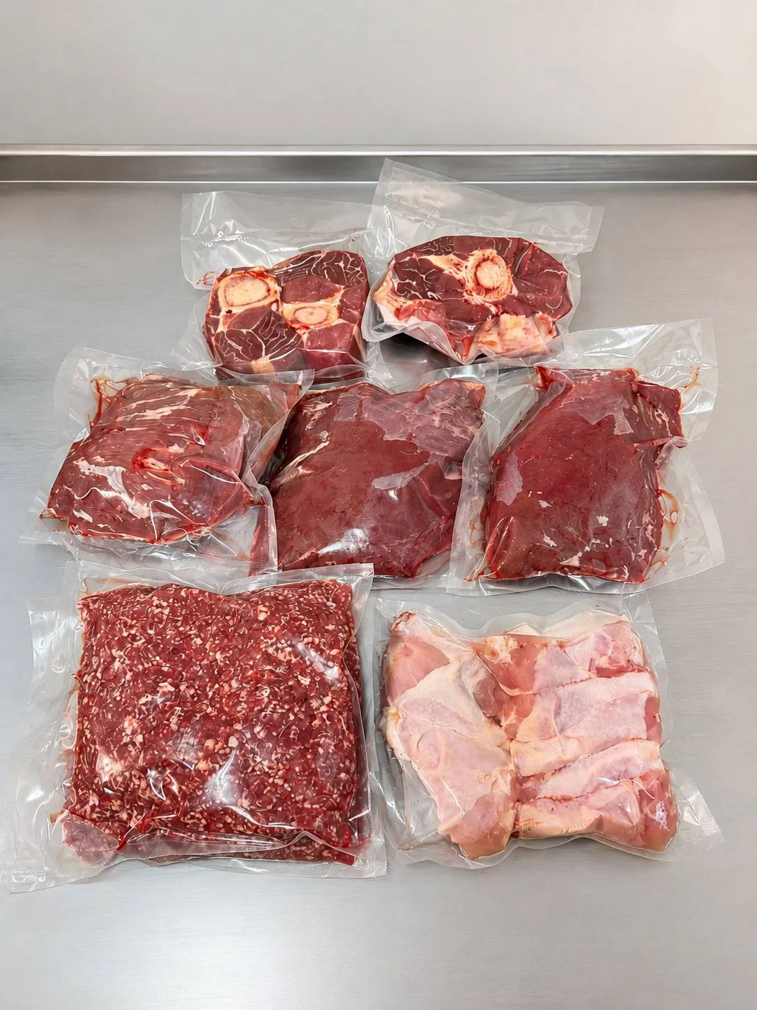 Сегодняшний заказ для семьи

🥩 Говяжья мякоть без кости 
🥩 Говяжий фарш 70/30 
🥩 Говяжья голяшка 