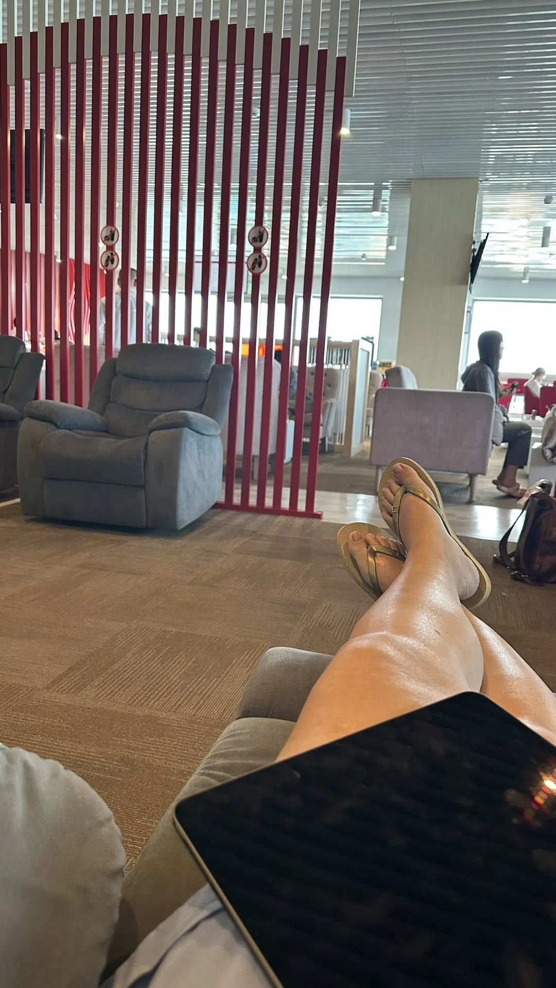 Мы полетели на Мальдивы 🥰

Добрались 
Но, Хочется сказать: 
🤦🏻‍♀️🤦🏻‍♀️🤦🏻‍♀️

Ну что могло пой
