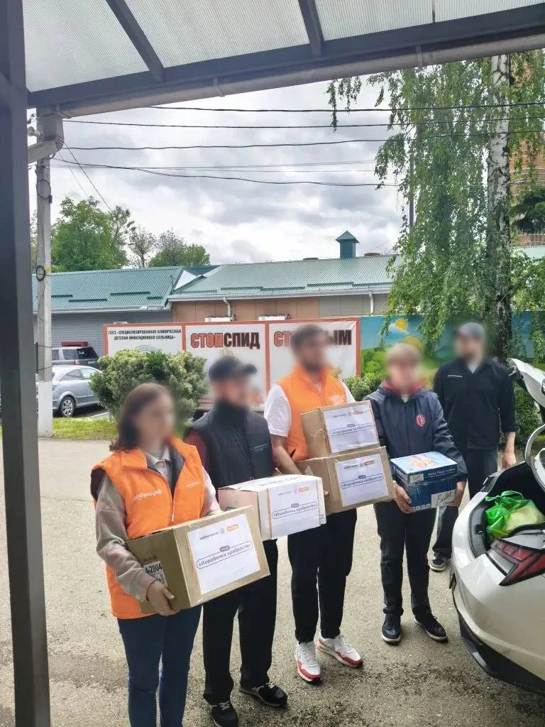 Детские улыбки — лучшая награда: в ГБУЗ «СКДИБ» прошла акция «Коробочка храбрости»

Больница — не са