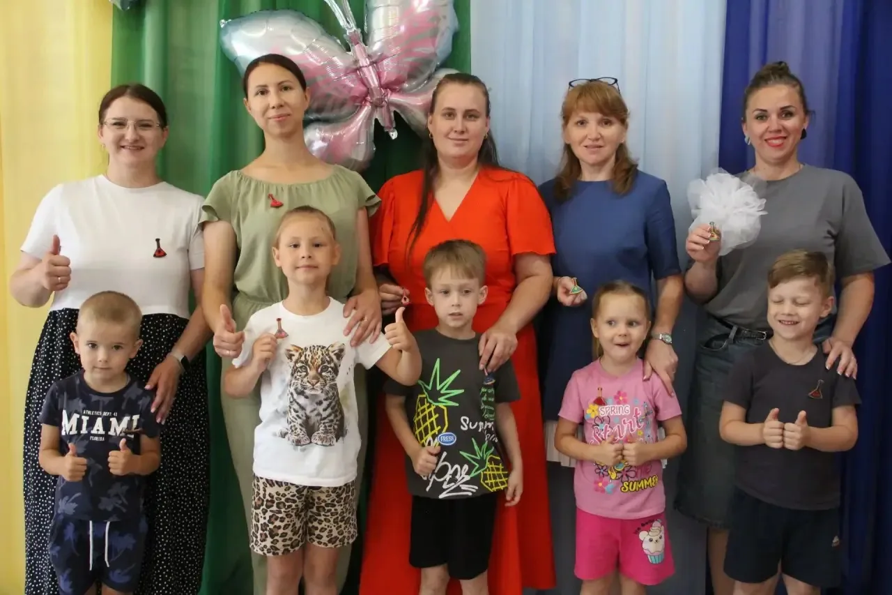 ТВОРЧЕСКИЙ МАСТЕР-КЛАСС для молодых семей: создаем уникальные значки!
 Сегодня Молодёжный Центр пров