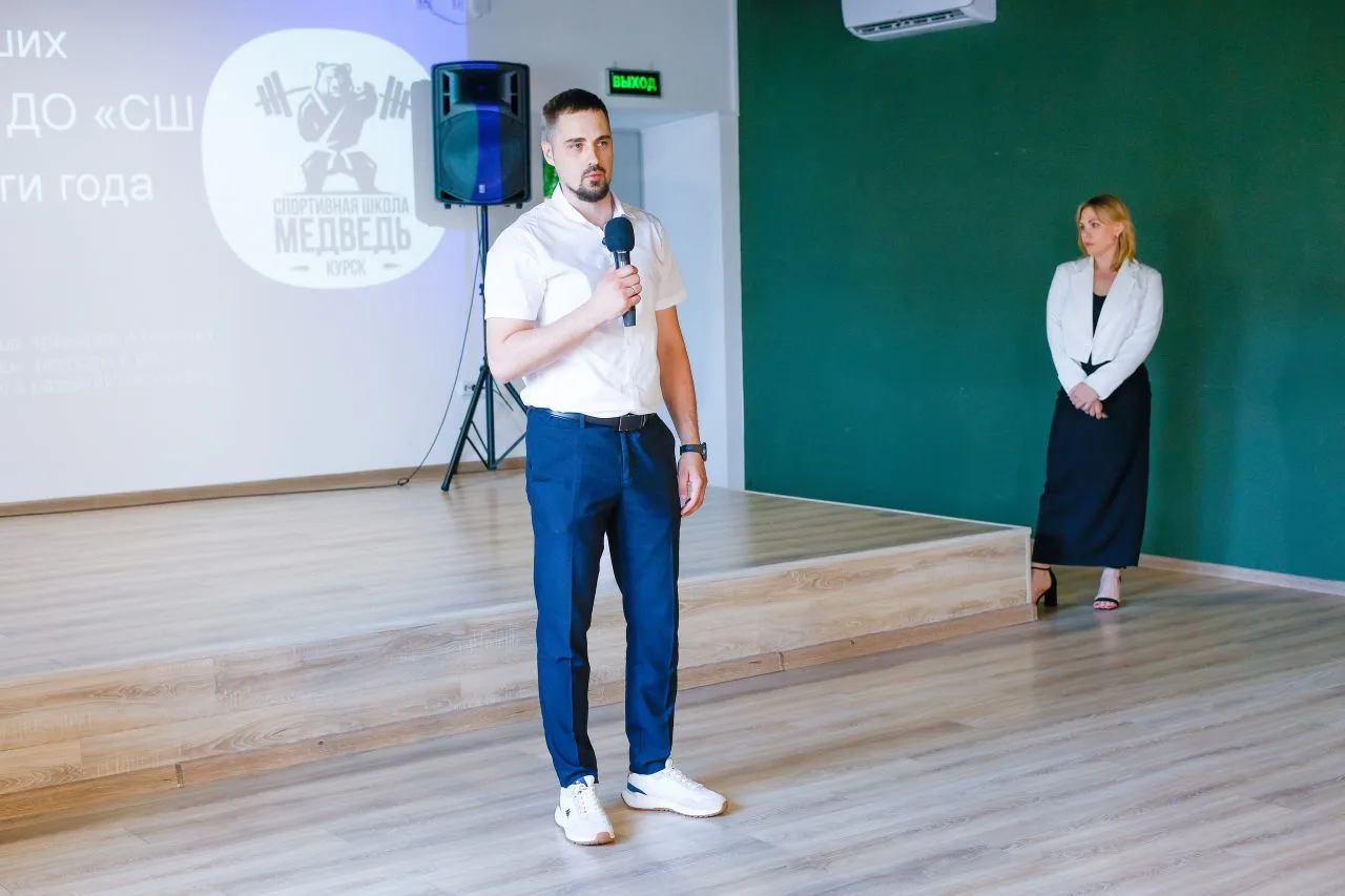 ЛУЧШИЕ МЕДВЕДИ😎🐻

Сегодня  21 мая 2026 года в уютном креативном пространстве "Веранда" прошло ярко