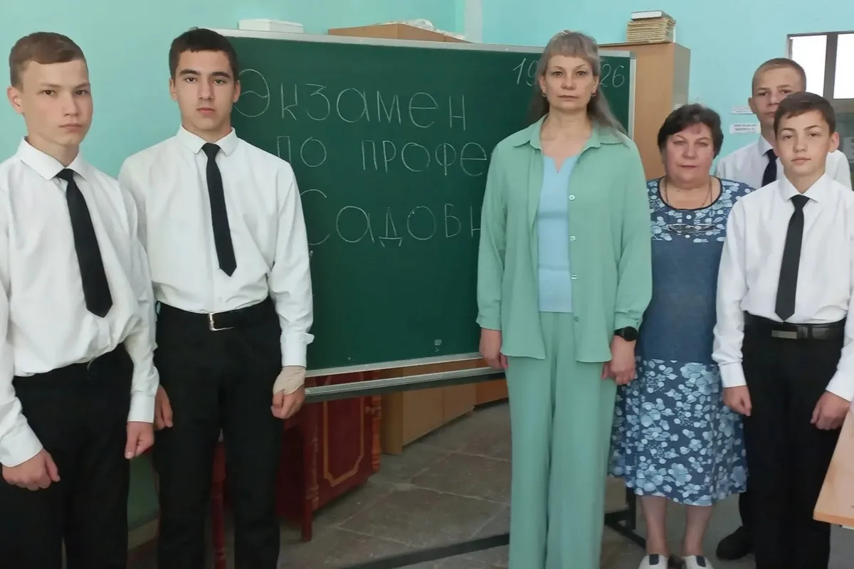 🌿Зелёные мастера: садовники Рефтинского СУВУ прошли финальное испытание

🎓 19 июня обучающиеся по 