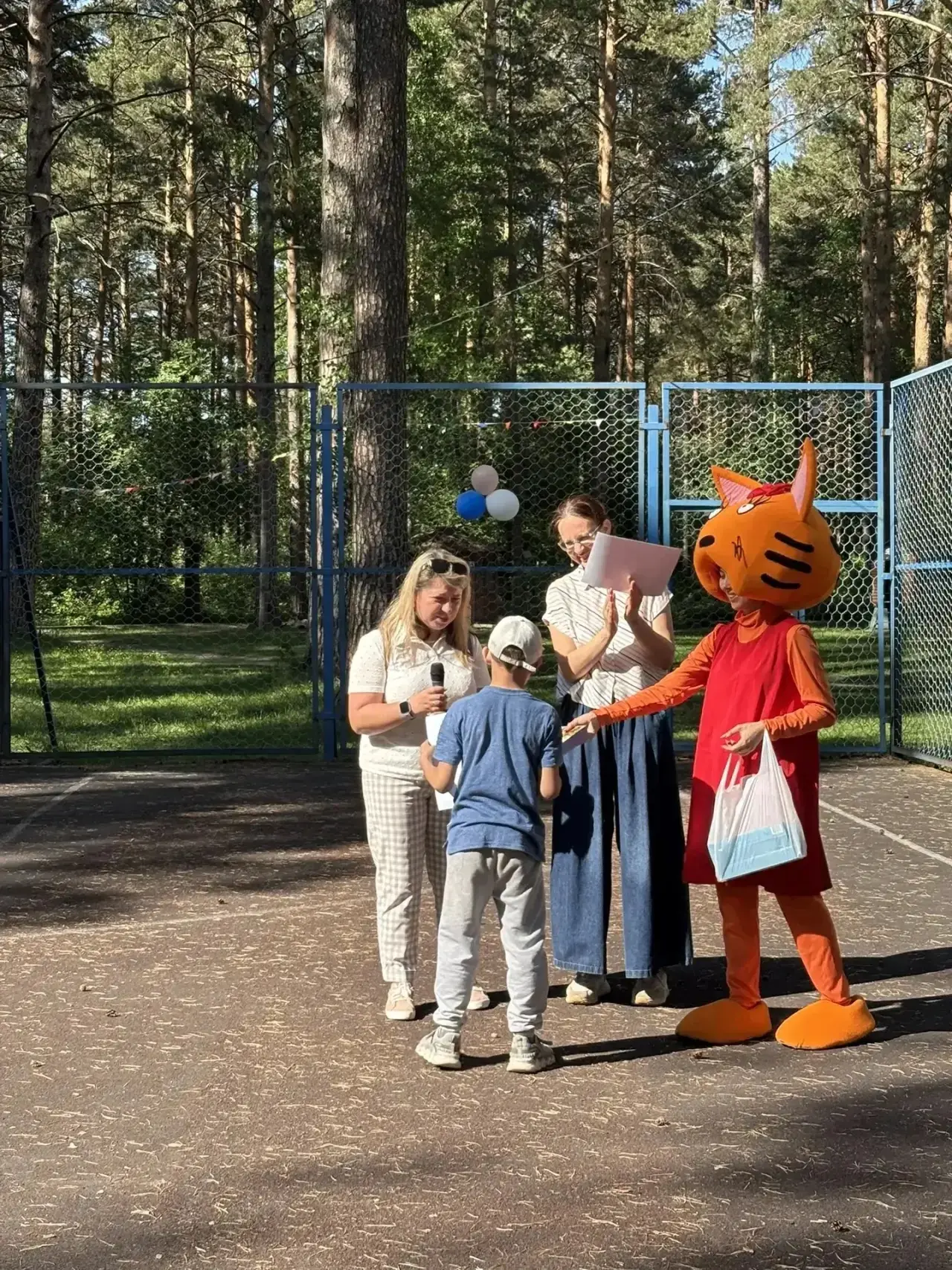 СПОРТИВНЫЙ ПРАЗДНИК «ВЕСЕЛЫЕ СТАРТЫ»

⚽ 5 июня на лыжной базе «Сосновый бор» развернулся настоящий с