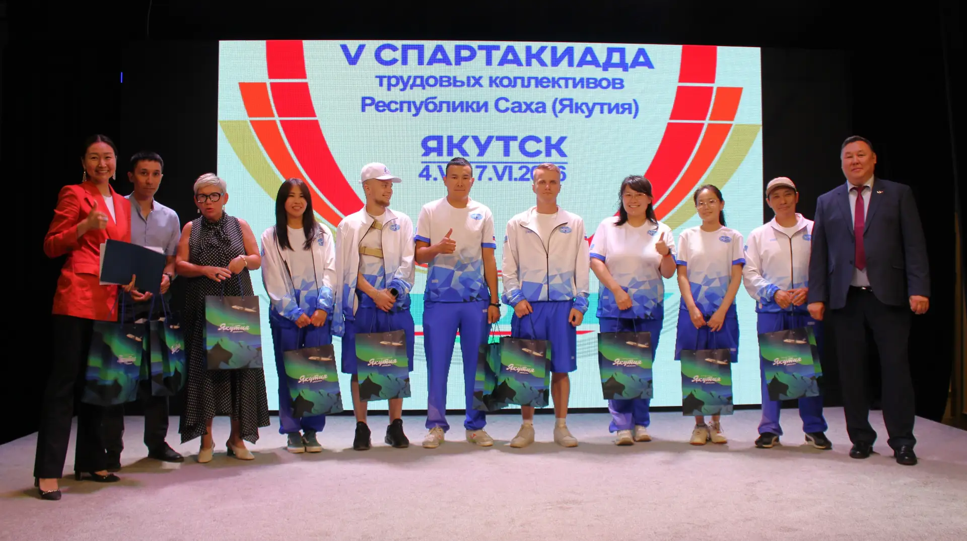 Сотрудников авиакомпании «Якутия» наградили за бронзу на Спартакиаде трудовых коллективов 🥉

23 июн