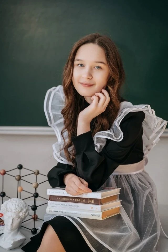 От всей души поздравляем обучающихся МБОУ СОШ № 4 им. Героя Советского Союза П.Ф. Щербакова с. Раевс