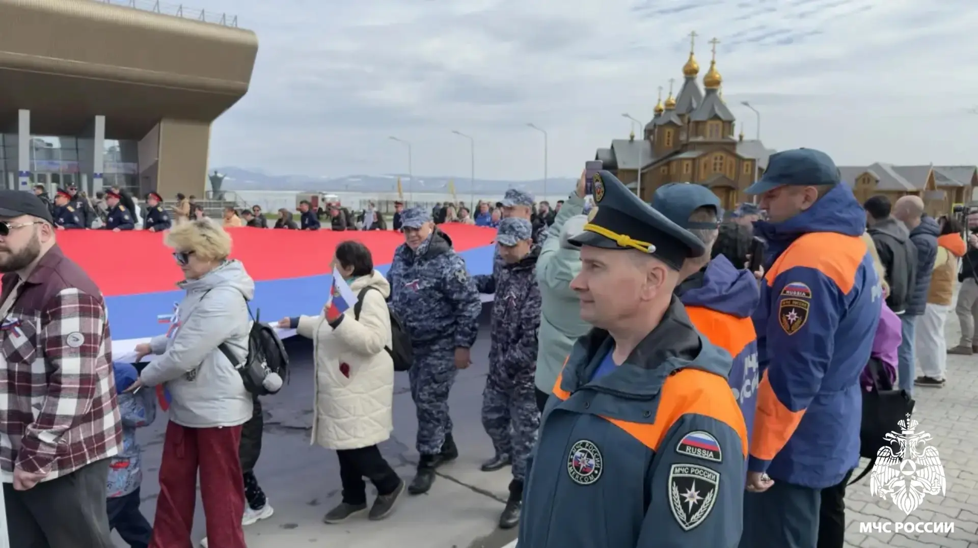 🇷🇺Сотрудники МЧС Чукотки приняли участие в митинге, посвященном Дню России

Личный состав Главного