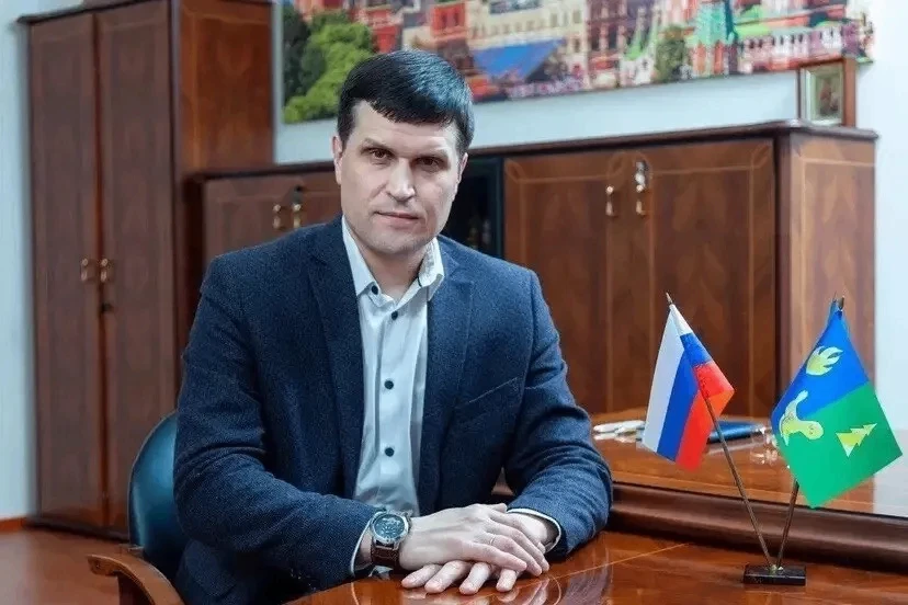 Уважаемые земляки!

Сегодня мы отмечаем День России, День Советского района и День города Советский!