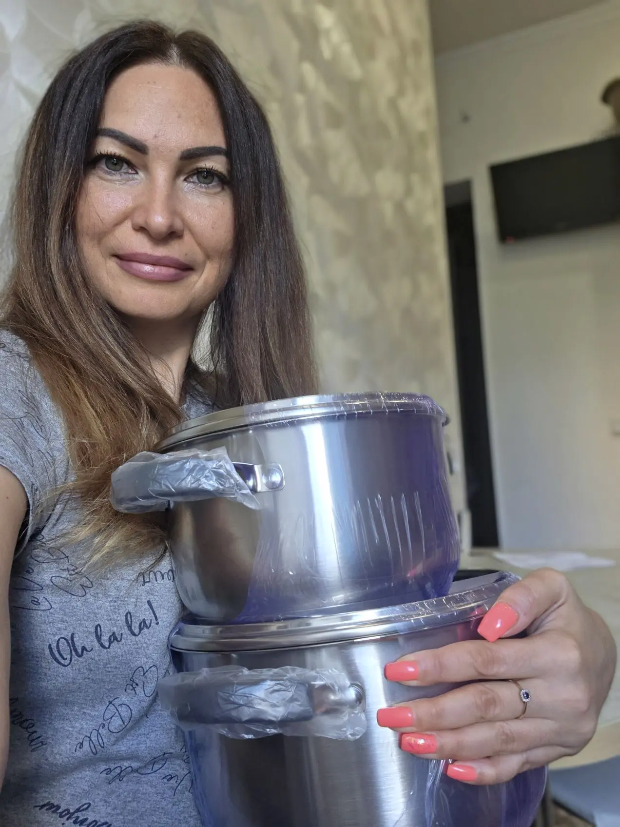 И правильный ответ — две кастрюльки!     🍲🍲

❤ Не ругайтесь на меня, мои хорошие! 
🫡 Я обязательн