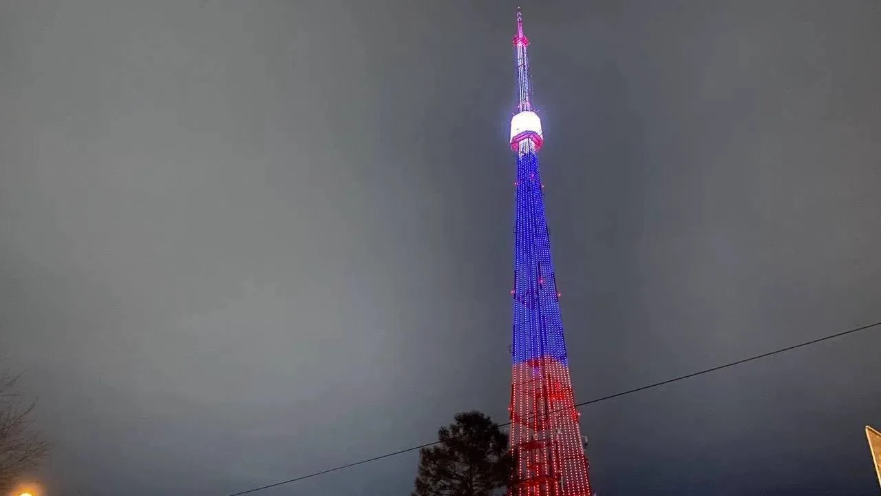 🎆 Сегодня и до 14 июня включительно телебашня устроит световой перформанс в честь Дня России

На фа
