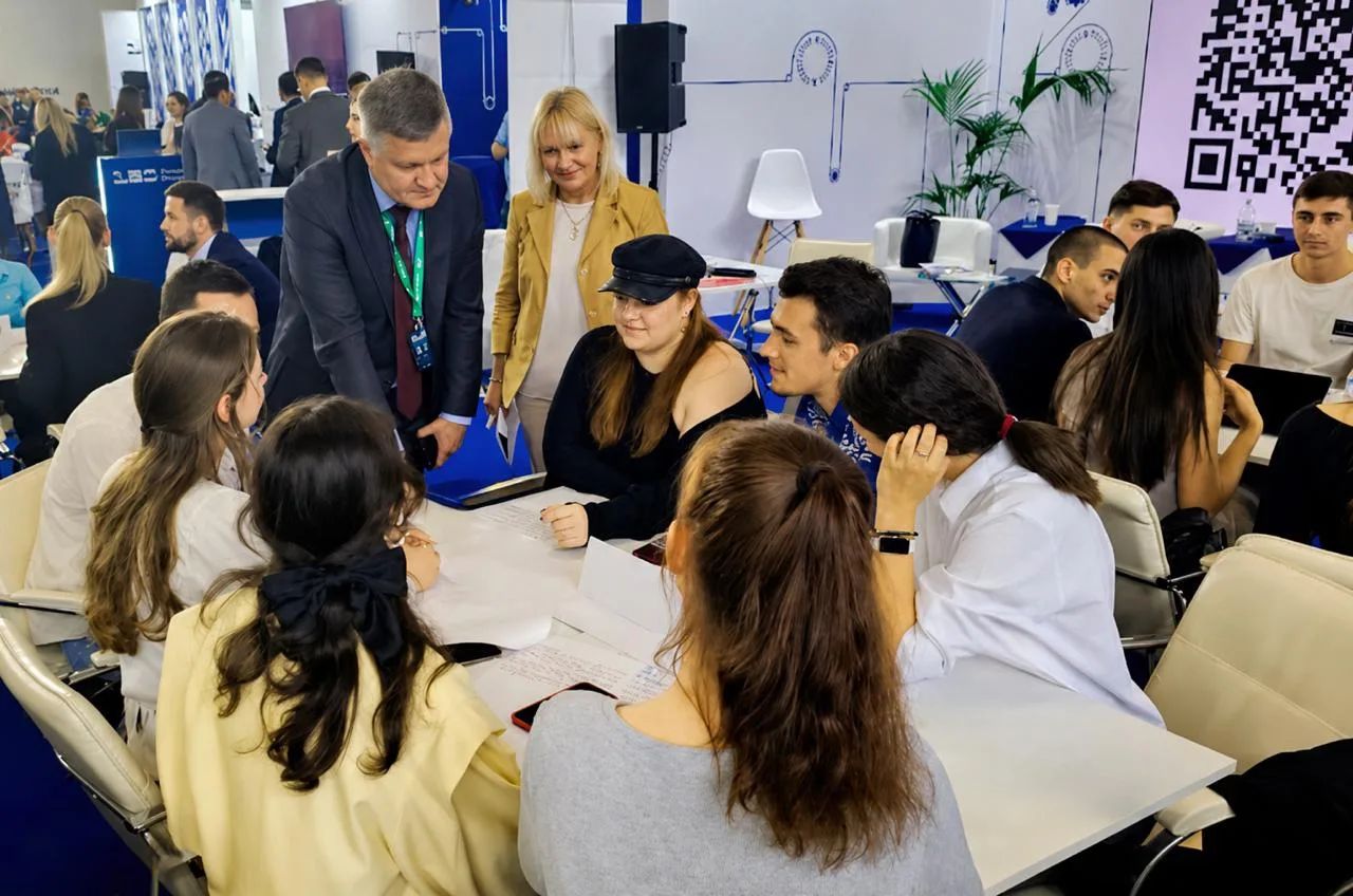 🎓 Приглашаем команды российских вузов познакомиться с работой торгпредов

🗓️ 8 июля с 11:30 до 18: