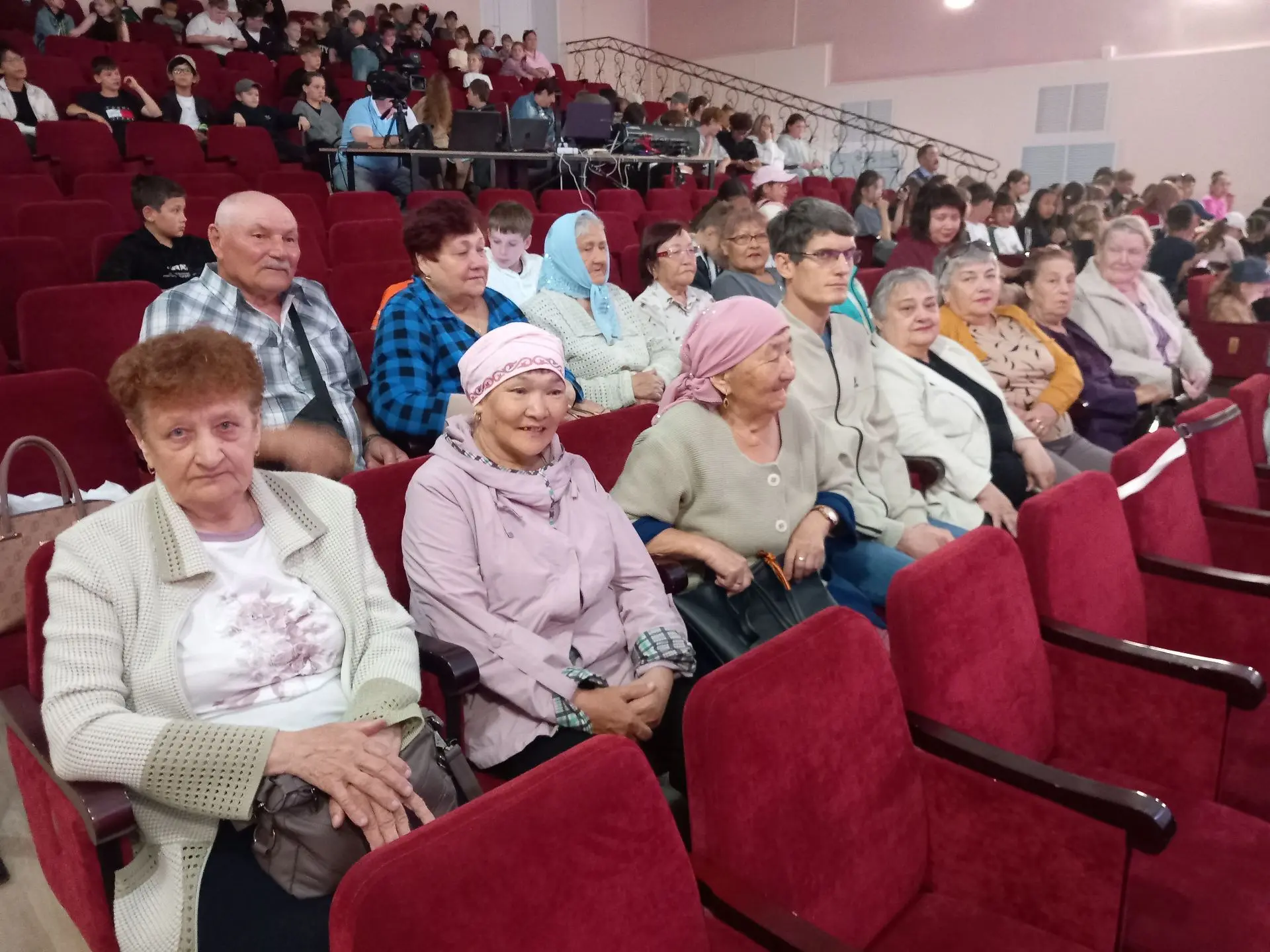 Получатели социальных услуг ГБУСО «КЦСОН» в Первомайском районе в рамках реализации национального пр