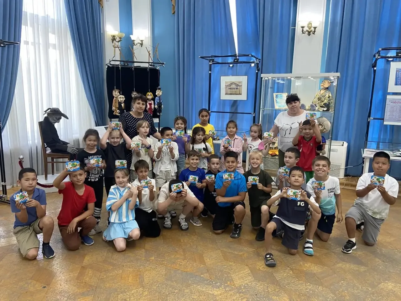 Юный патриот!

🔥Сегодня в нашем пришкольном лагере было много интересного и необычного.

1-й отряд 