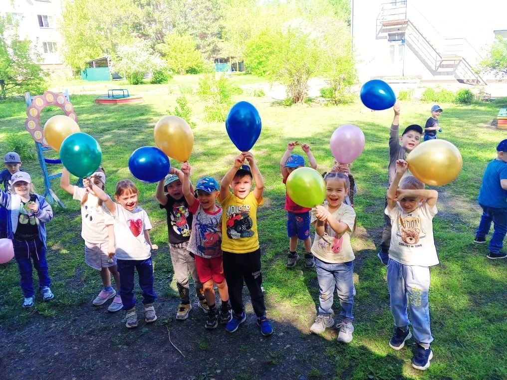 🎉В рамках празднования Дня защиты детей  воспитанники подготовительной группы «Солнышко» приняли уч