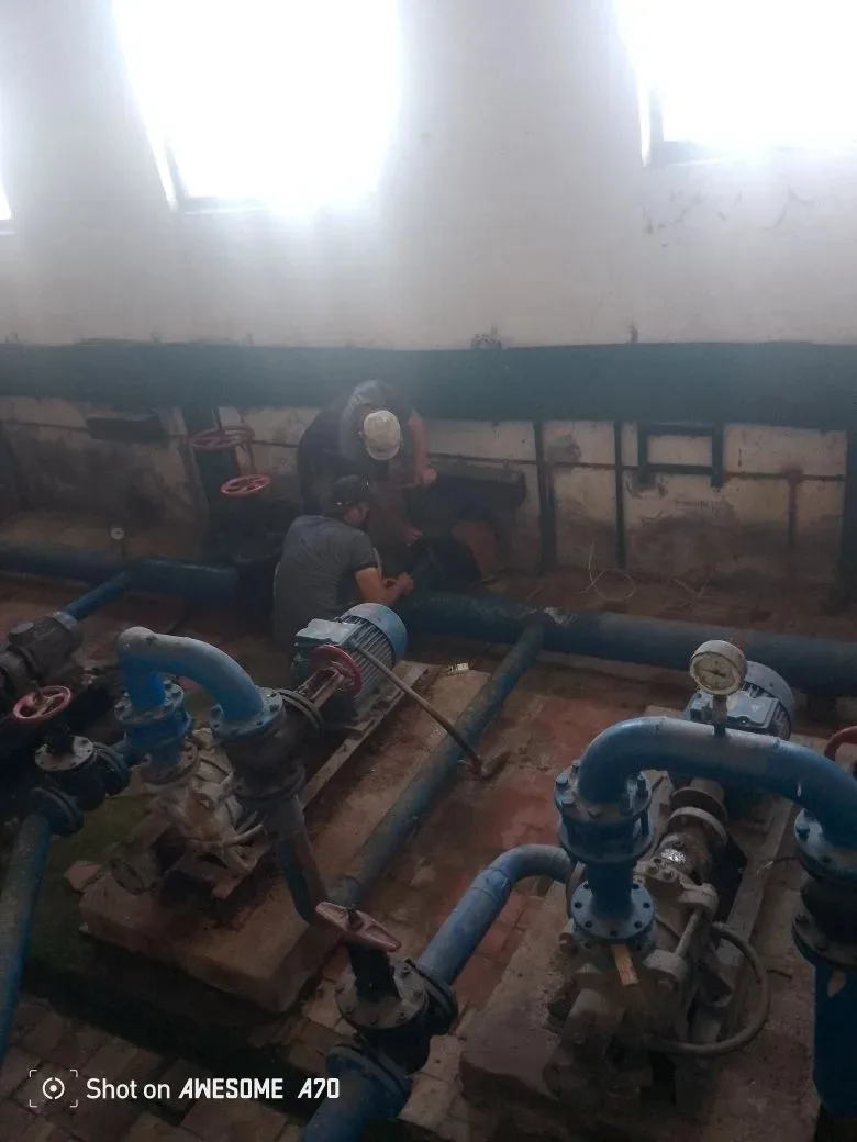 Ремонтные работы запорной арматуры в селе Забурунное.