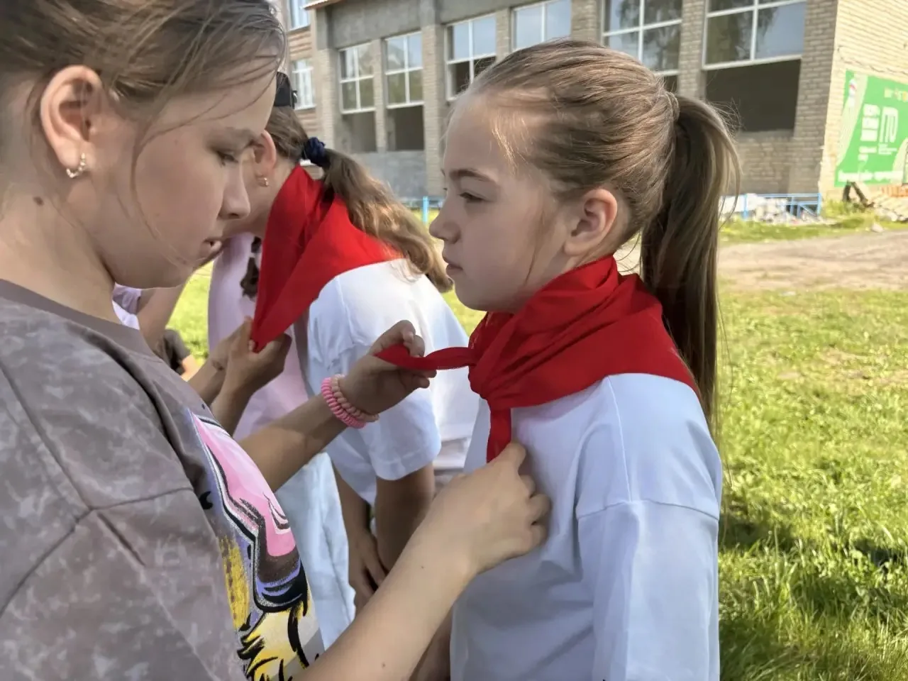 ✨ Путешествие по миру добра: в школе отметили День детских общественных объединений! ✨
20 мая в наше