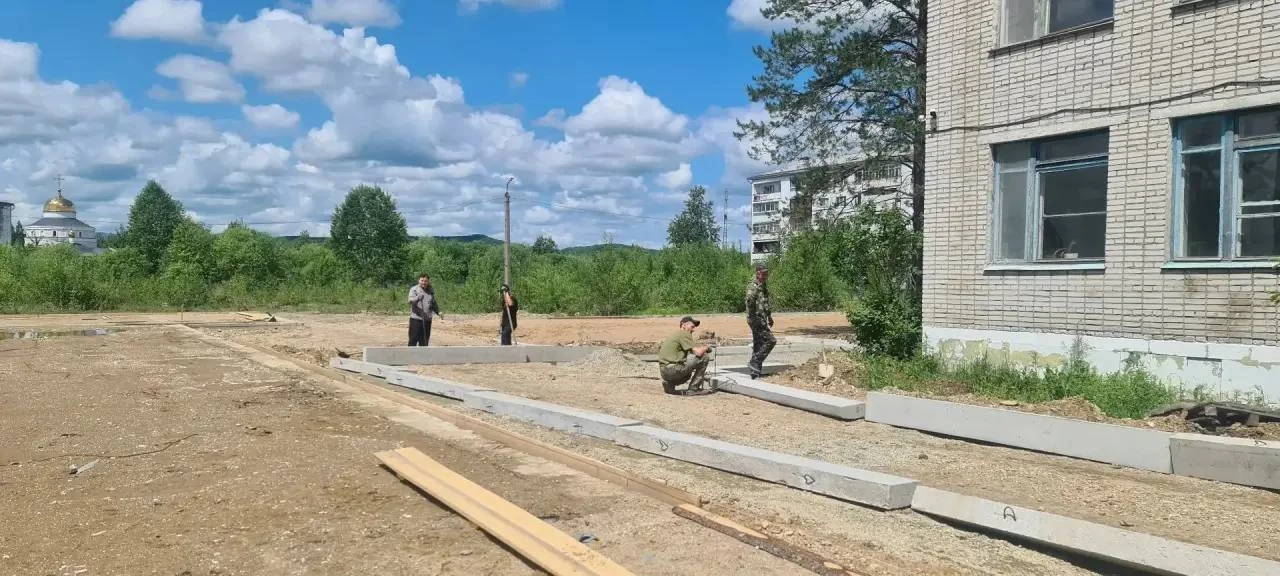 🤩 В 50-м детском саду Биробиджана продолжается ремонт

Территорию готовят под асфальтирование. Для 