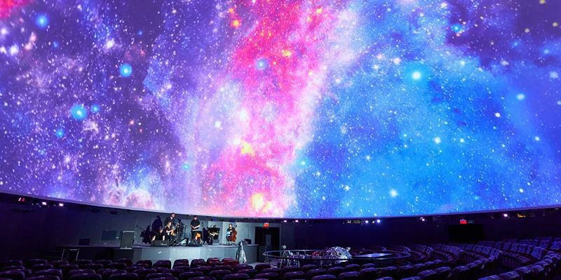 🌌 Космическое приключение прямо у дома: в Новогиреево приземлился передвижной планетарий

Если вы и