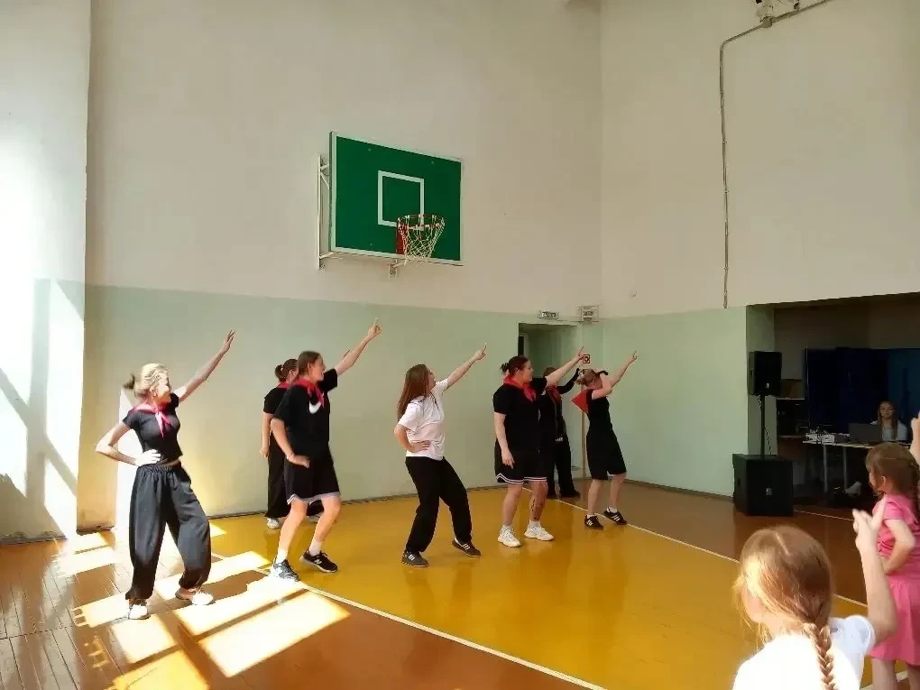🌞✨ Открытие летнего лагеря! ✨🌞3 июня в нашем летнем лагере состоялось долгожданное открытие! 🎉 Ре