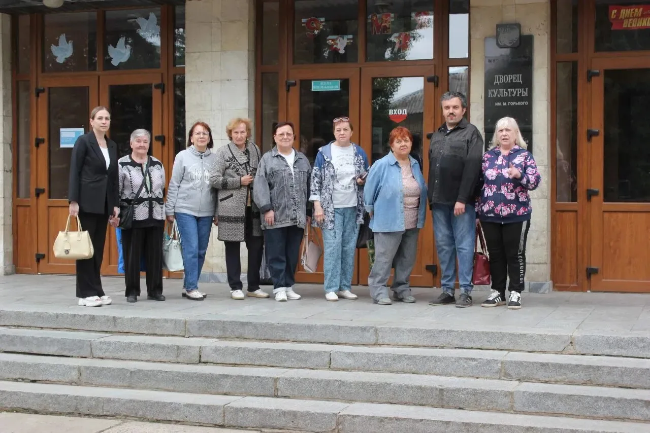 Слушатели Университета третьего возраста побывали на выставке «Клуб народных мастеров «Ровенецкая Сл