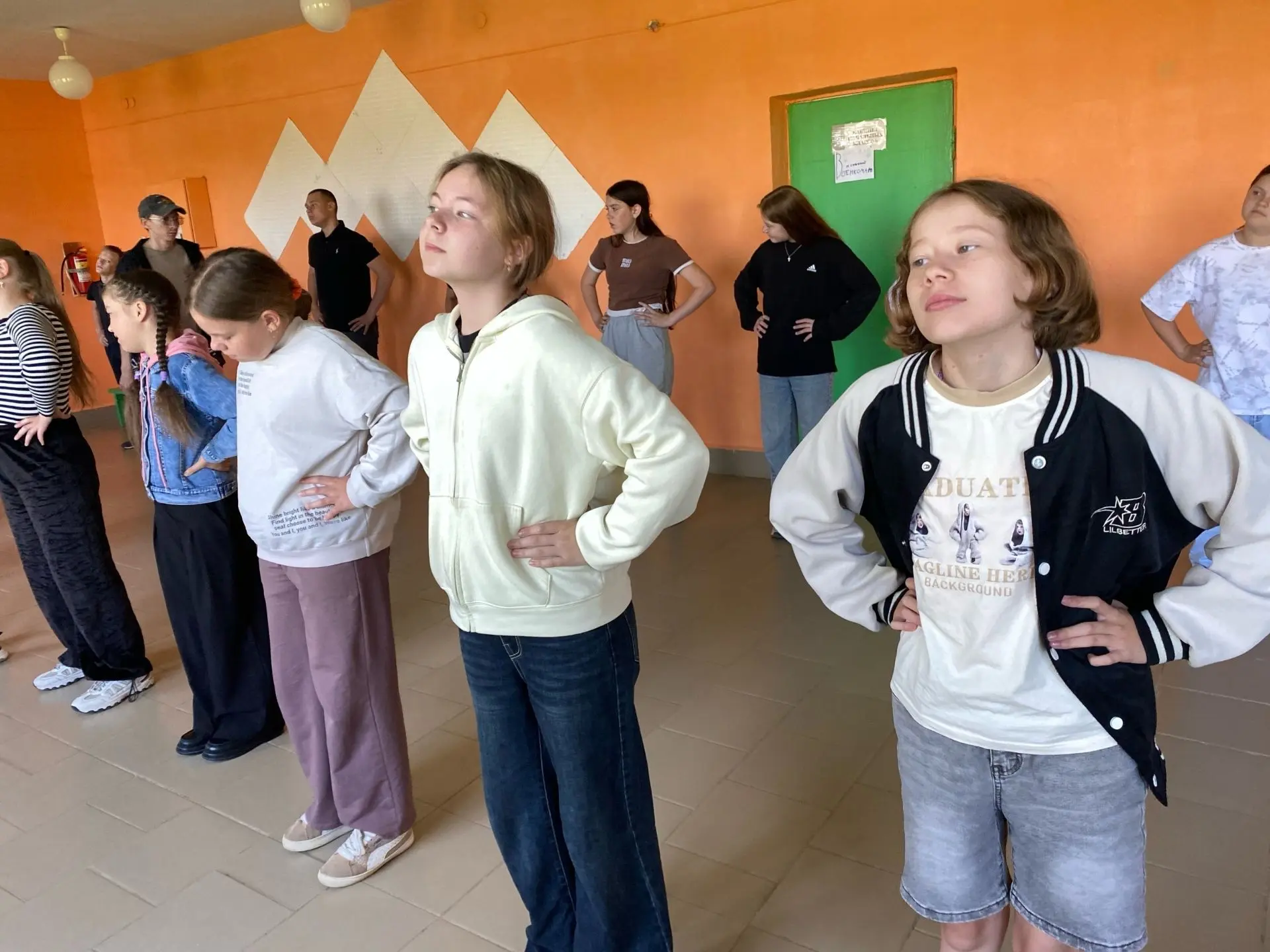 Одиннадцатый день в лагере: музыка, игры и покорение ветра! 🪁
Ура! Одиннадцатый день нашего лагеря 