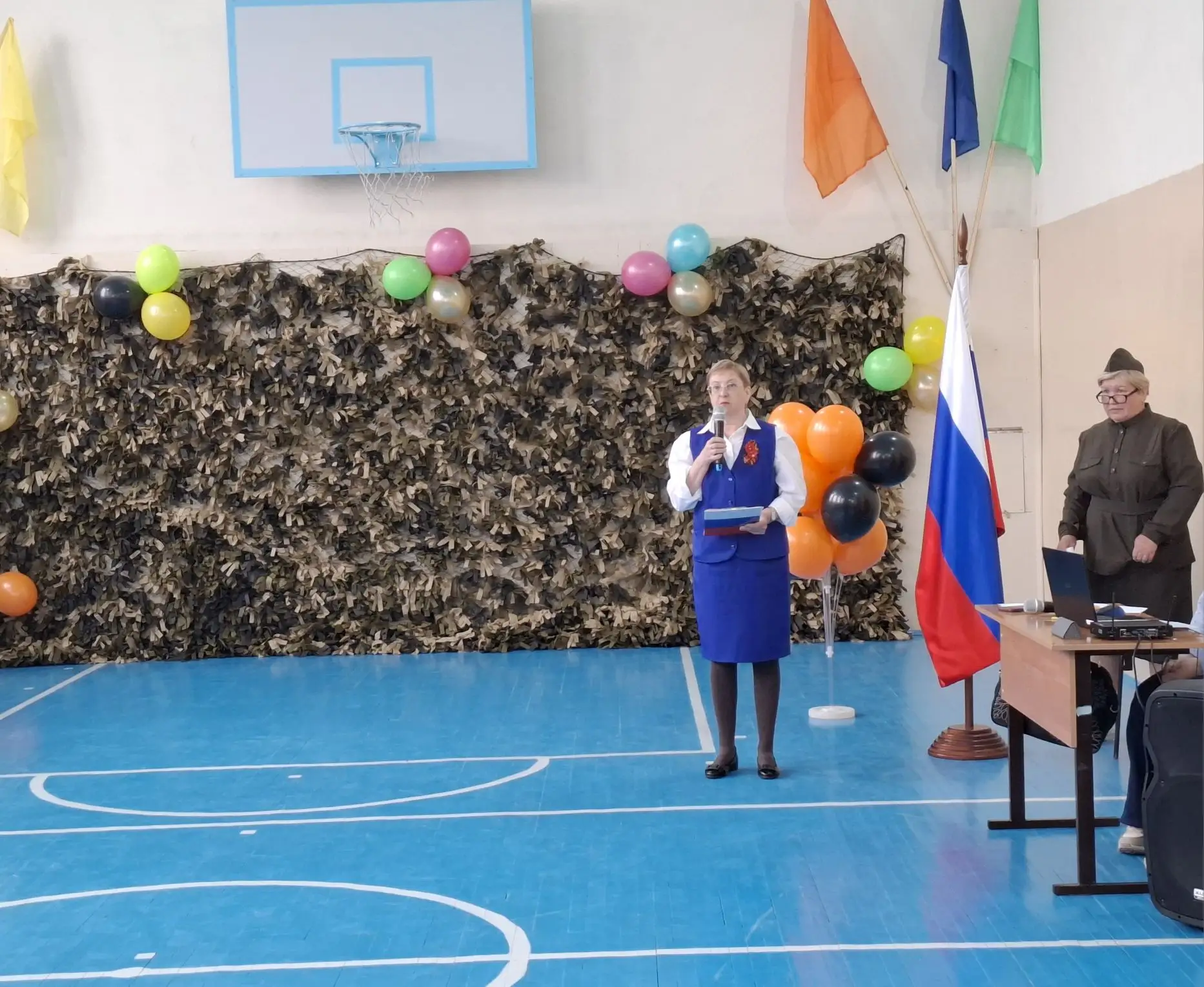 🎖️ Мы помним. Мы гордимся.

📌 8 мая в нашей школе прошла торжественная линейка, посвящённая 81-й г