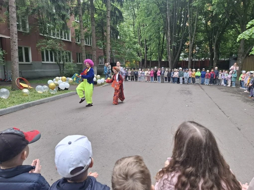 В дошкольных группах прошёл праздник, посвящённый Дню защиты детей

🎈1 июня во дворе дошкольного от
