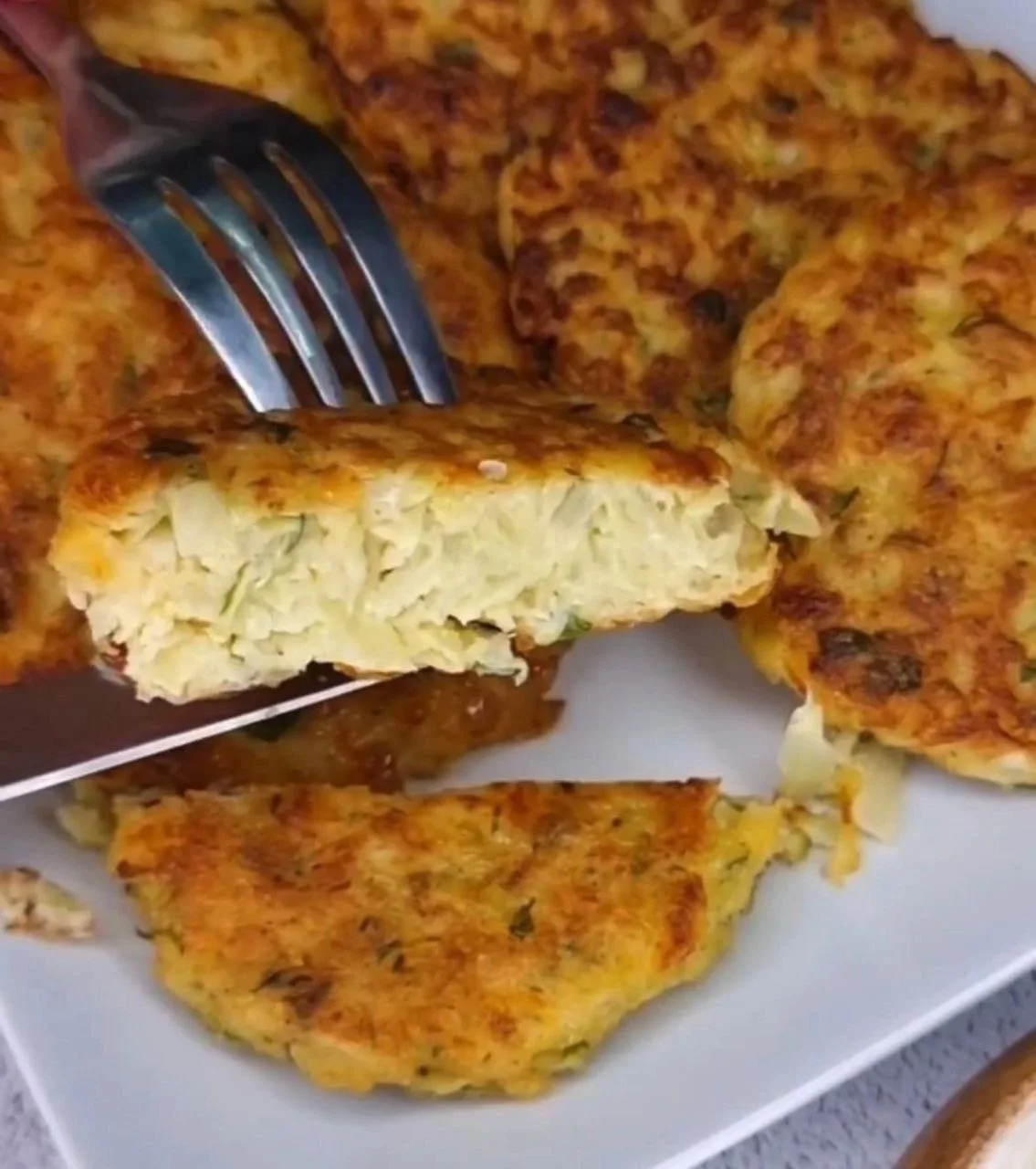 ❤️КОТЛЕТКИ ИЗ КАПУСТЫ❤️

Очень вкусные котлетки из свежей капусты. Нежные, сочные, с аппетитной румя