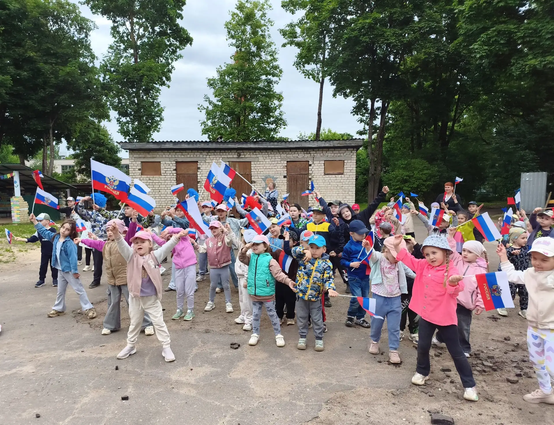 🇷🇺С Днём России, дорогие друзья! 🎉
Сегодня в нашем детском саду прошло яркое и трогательное празд