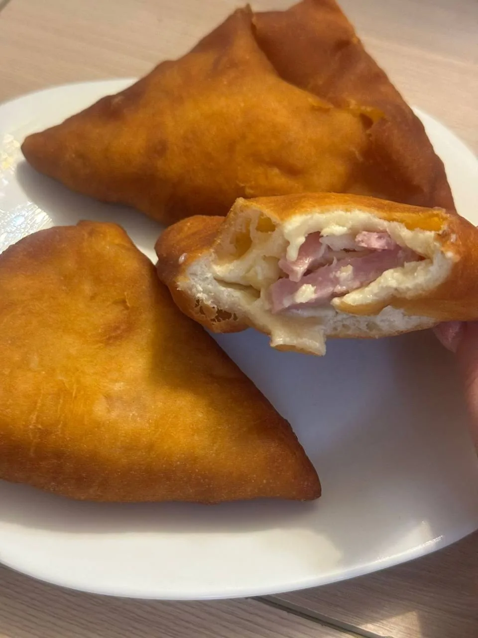 Тоже брала себе!
Улетели быстро😃 вкусное тесто, много начинки👌🏼