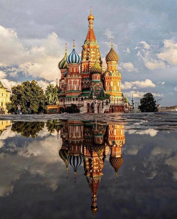 ⛪ Храм Василия Блаженного в Москве, или, как его ещё называют, собор Покрова на Рву

Это действующий