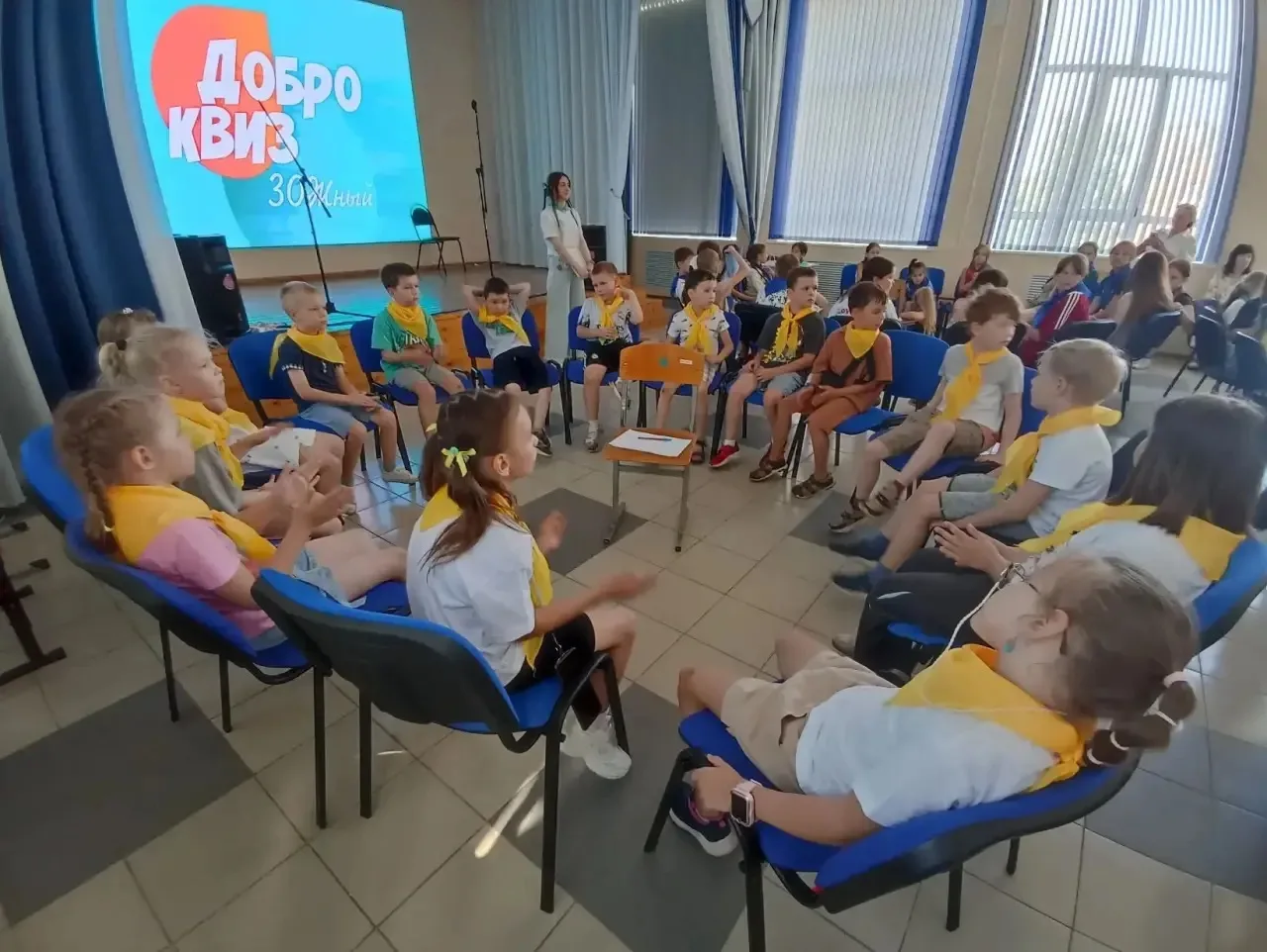 Двенадцатый день лагеря – День сюрпризов!

Утро началось с визита студентов медицинского колледжа, к
