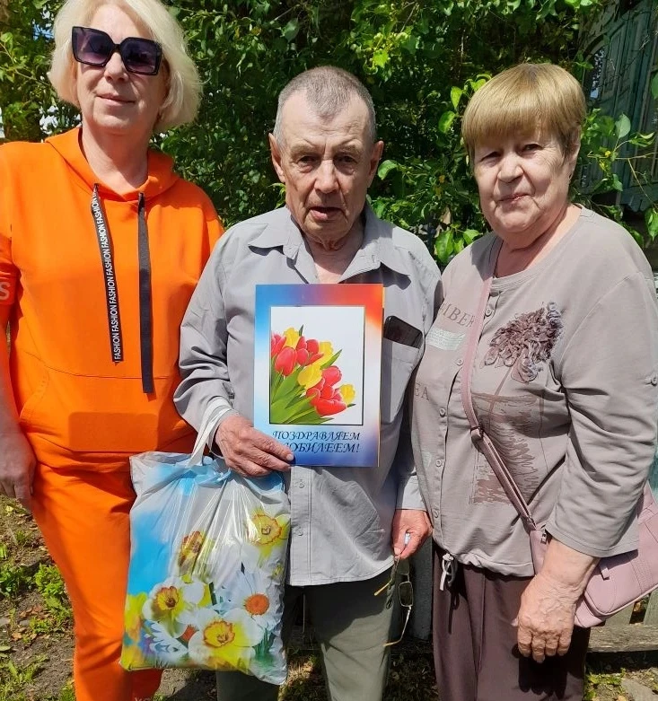 ЮБИЛЯР ИЮНЯ!💐🔥🎂

Поздравляем С юбилеем Мамина Владимира Константиновича!

Примите самые искренние