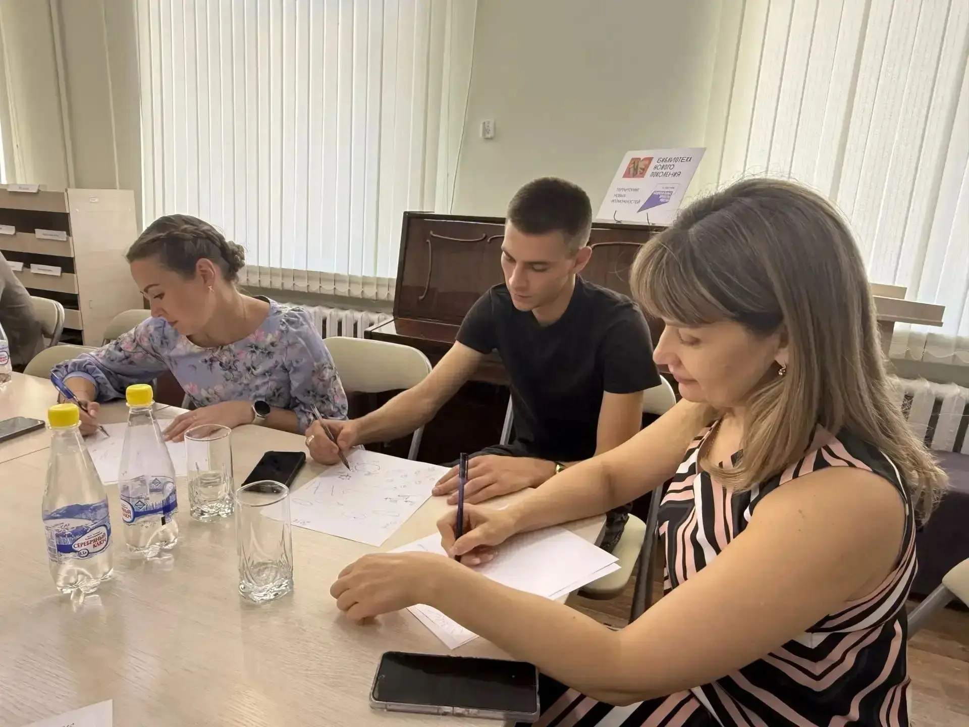 🤝 В Антраците состоялась стратегическая встреча представителей трёх муниципалитетов — Антрацита, Ро